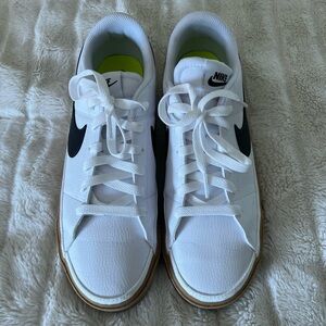 white nike sneakers